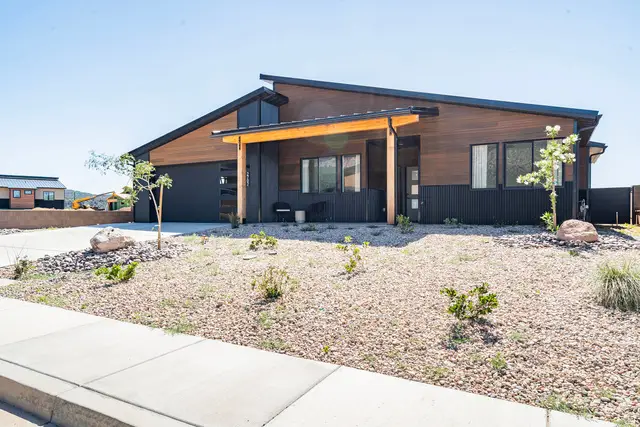 2702 S Mann Ln, Cedar City, UT 84720 - #1