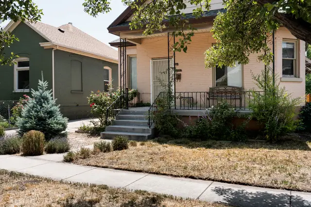 1045 W Euclid Ave, Salt Lake City, UT 84104 - #1