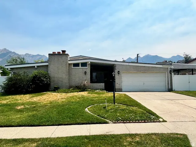 6825 S Nye Dr, Cottonwood Heights, UT 84121 - #2