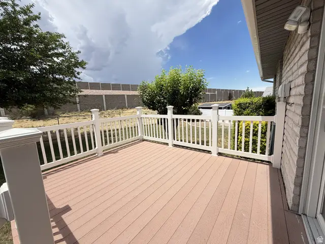 4666 S Edgeware Ln W, Taylorsville, UT 84129 - #3