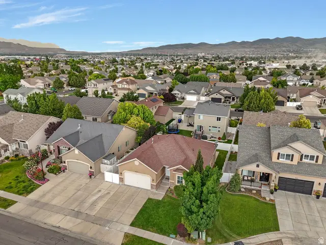 4607 W Marlin Ct, Herriman, UT 84096 - #3