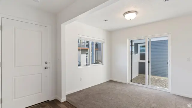 33 N Jordan River Way, Saratoga Springs, UT 84045 - #2