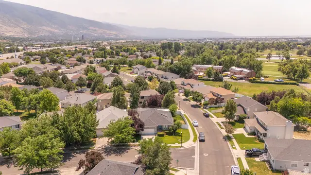 1608 N St Andrews Dr W, Farmington, UT 84025 - #3