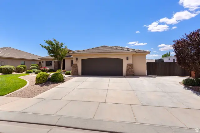 952 E 3800 S, Washington, UT 84780 - #3