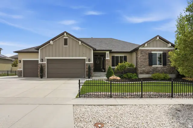 121 W Misty Ln, Stansbury Park, UT 84074 - #2