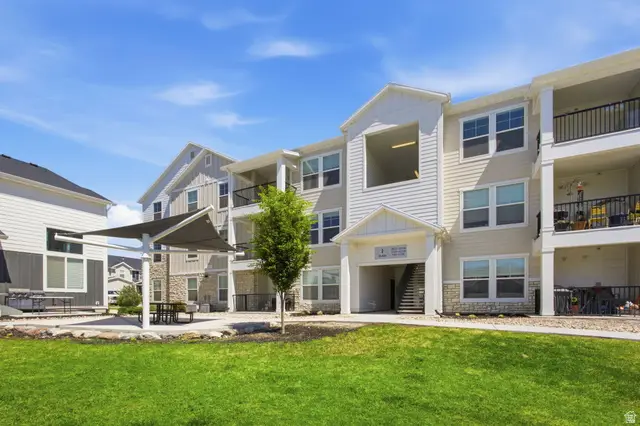949 W Big Ben Ln #201, Saratoga Springs, UT 84045 - #2
