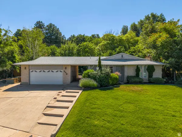 246 Oak Dr, North Salt Lake, UT 84054