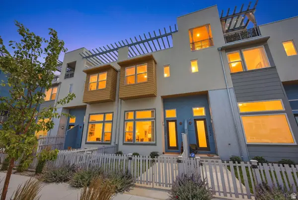 5297 W Center Field Dr, South Jordan, UT 84009