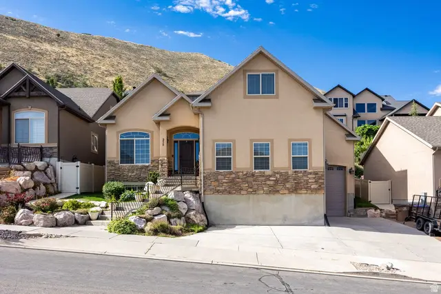 258 E Red Leaf Dr, Draper, UT 84020 - #1