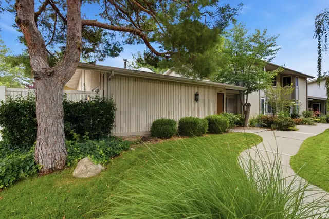 4857 S 1690 E, Holladay, UT 84117 - #1