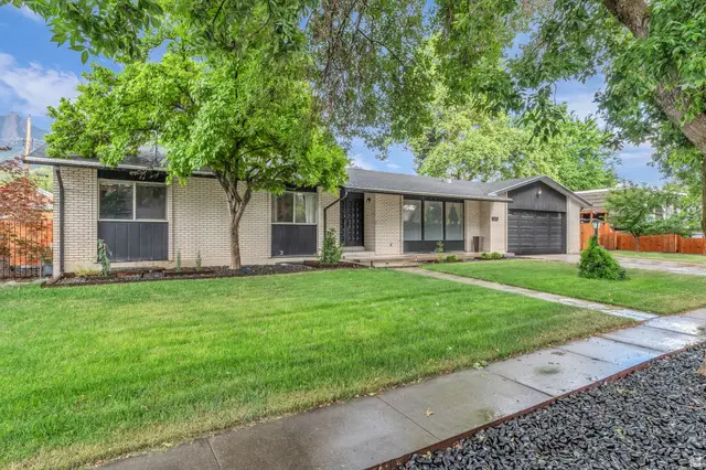 5629 S Laurelwood St, Holladay, UT 84121 - #1