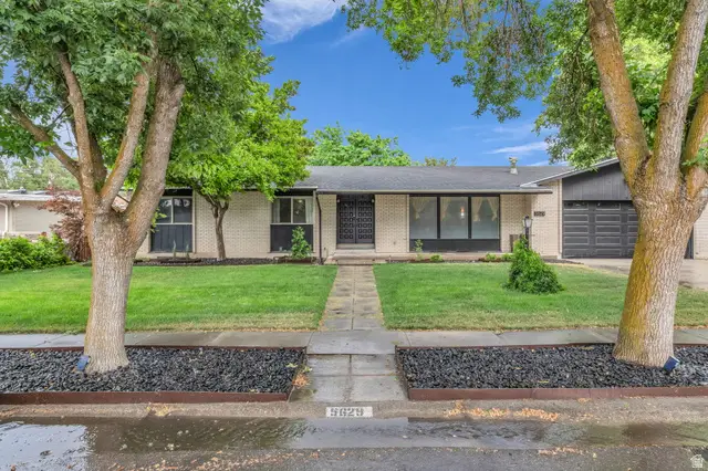 5629 S Laurelwood St, Holladay, UT 84121 - #2