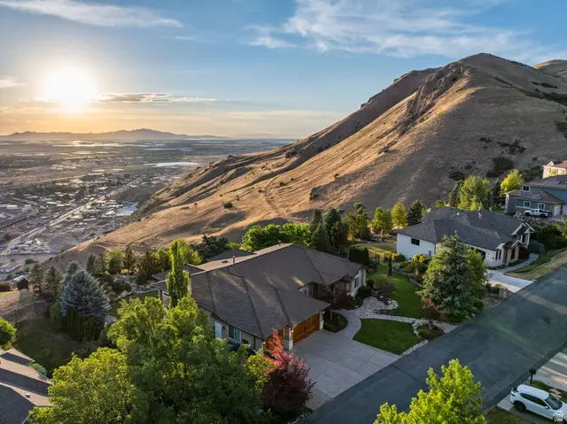 1107 N Twickenham Dr, Salt Lake City, UT 84103 - #2