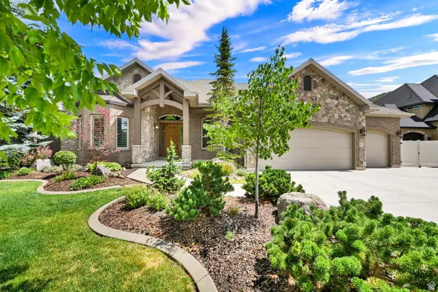 1926 E Gray Fox Dr E, Draper, UT 84020 - #2