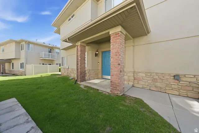 4896 W Aspen Springs Dr, Riverton, UT 84096 - #2