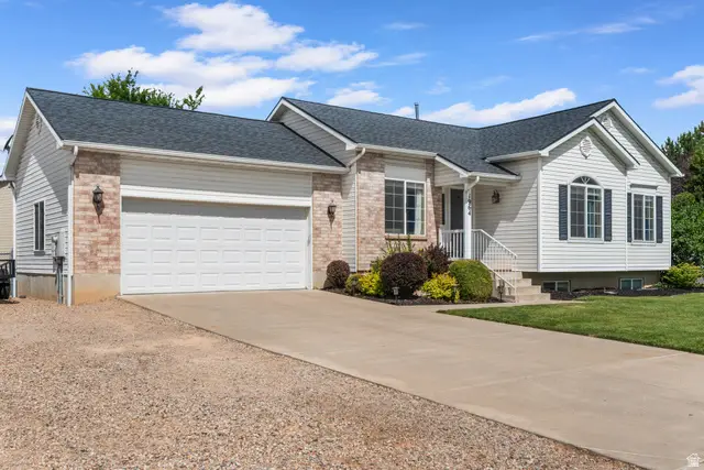 1964 S Dahl Ln, Syracuse, UT 84075 - #1
