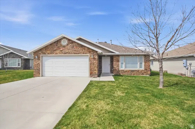 285 W 60 S, Hyde Park, UT 84318 - #2