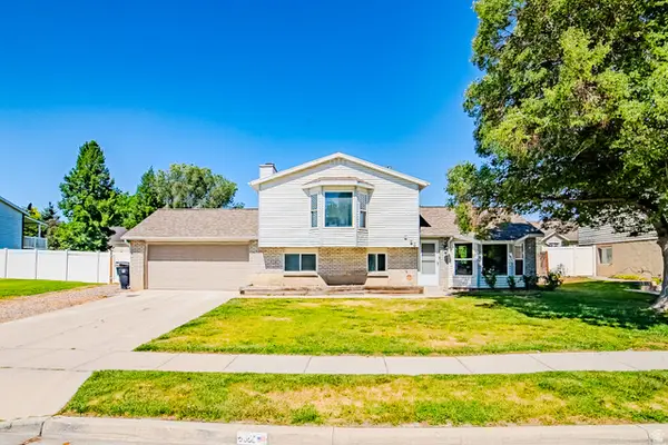 6366 S Westbrook Dr W, Taylorsville, UT 84129