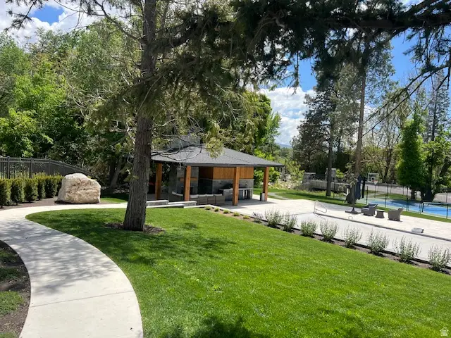 686 N Hidden Hollow Dr E, Farmington, UT 84025 - #3