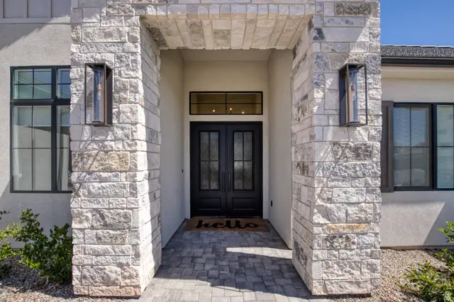 2761 E Moorland Dr, Saint George, UT 84790 - #3