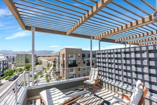 11241 S Freestone Rd, South Jordan, UT 84009 - #3