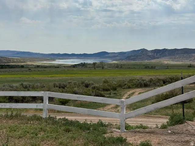 1124 Washam Rd, Green River, WY 82935 - #2