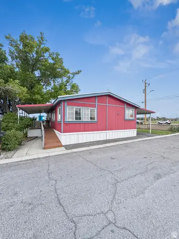 1710 W American Park Dr, West Valley City, UT 84119 - #3