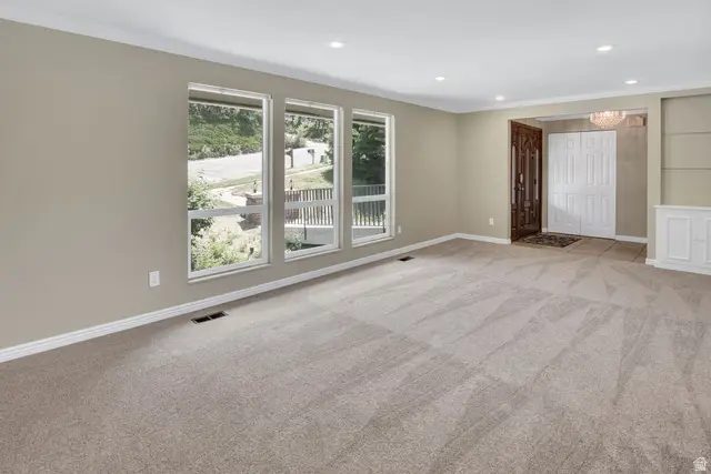 4117 Bona Villa Dr, Ogden, UT 84403 - #3