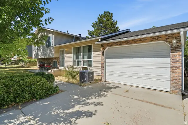 609 Seagull Dr, Tooele, UT 84074 - #1