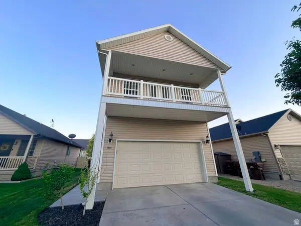 1518 E Shadow Dr, Eagle Mountain, UT 84005