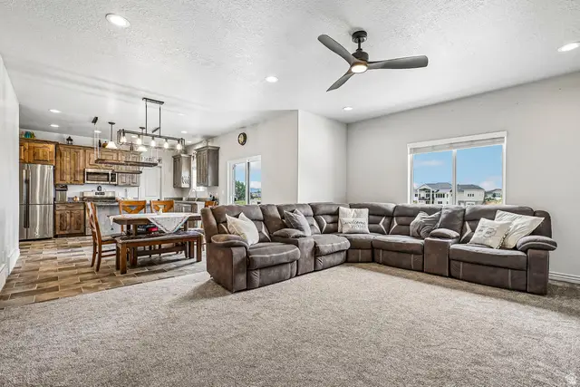 203 N 1900 W, Mapleton, UT 84664 - #3