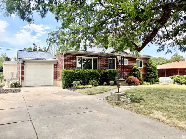 1055 E Sherwood Dr, Ogden, UT 84404 - #3