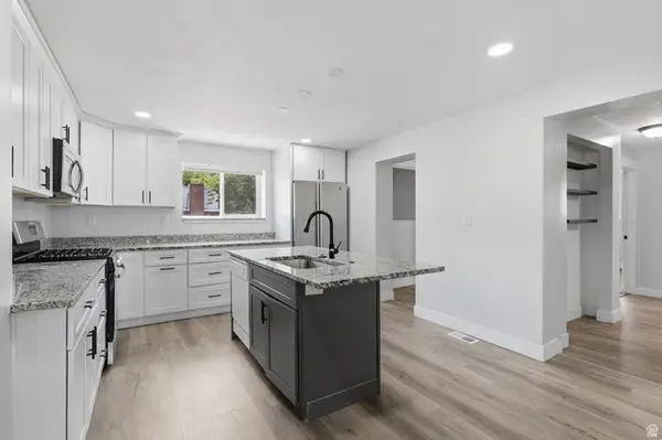 422 S Main St, Tooele, UT 84074