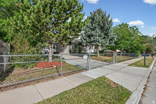 5604 S Brandy Wine W, Taylorsville, UT 84129 - #3