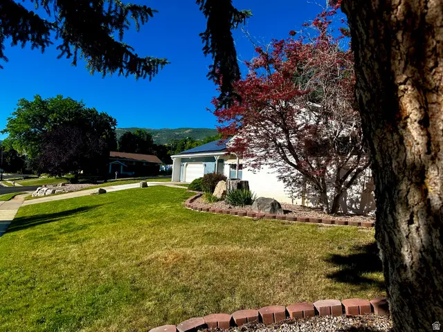 1115 S Canyon Crest Dr E, Bountiful, UT 84010 - #2