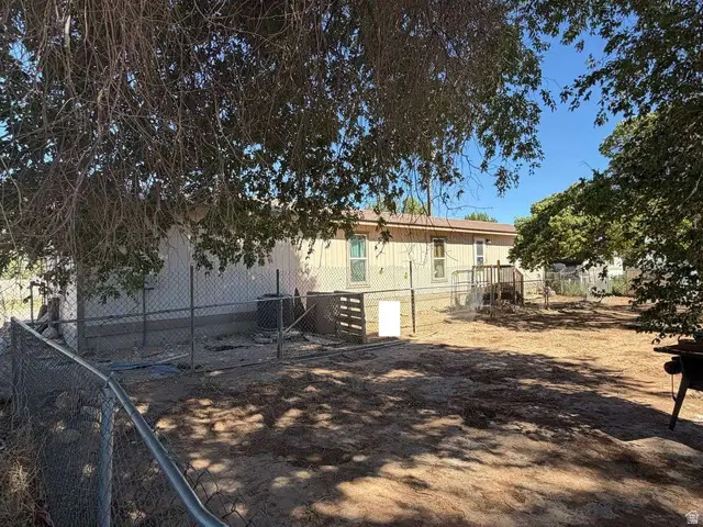 270 E 550 S, Roosevelt, UT 84066 - #1