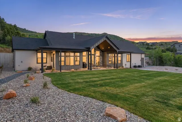 984 S Crossed Arrows Cir, Garden City, UT 84028 - #1