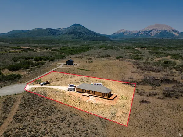 142 N Porcupine Ln, La Sal, UT 84530