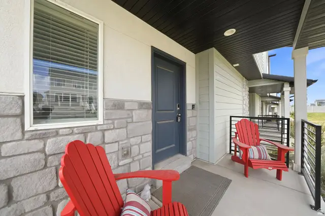 1639 E Indigo Loop N, Layton, UT 84041 - #2