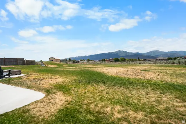 8633 N Peppergrass Dr E, Eagle Mountain, UT 84005 - #2