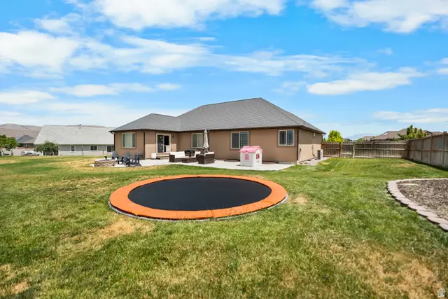 8633 N Peppergrass Dr E, Eagle Mountain, UT 84005 - #3