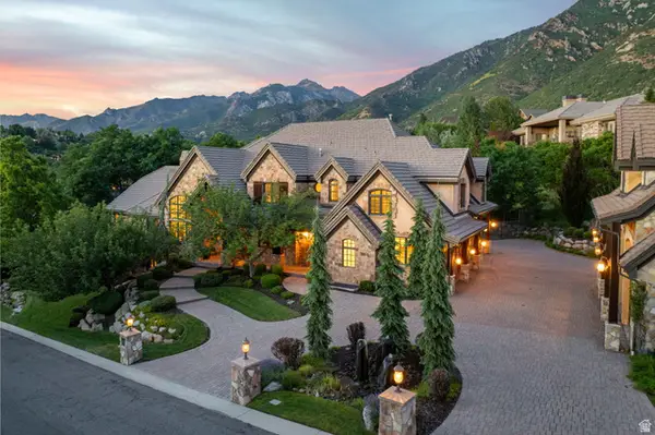 18 Snow Forest Ln, Sandy, UT 84092