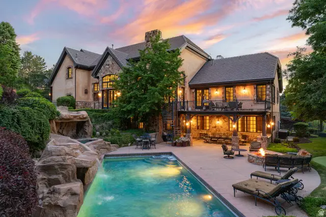 18 Snow Forest Ln, Sandy, UT 84092 - #2