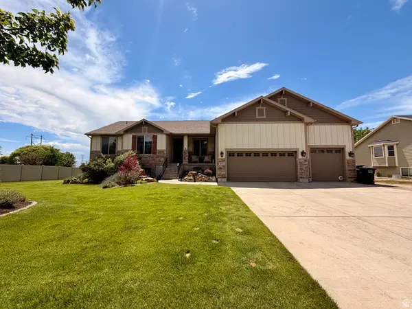 1672 Equestrian Park Way, Kaysville, UT 84037