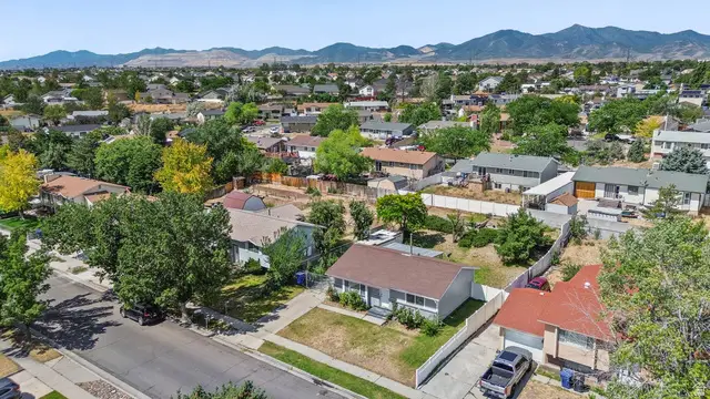 5480 S Silvertip Dr, Salt Lake City, UT 84118 - #2