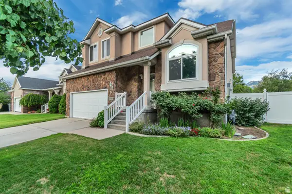 7759 S Sandy Heights Dr, Sandy, UT 84047
