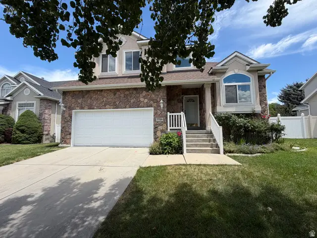7759 S Sandy Heights Dr, Sandy, UT 84047 - #2