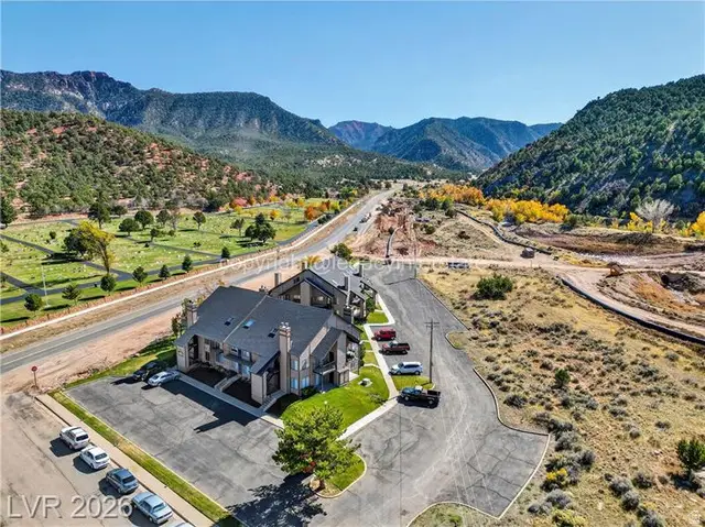 390 E 300 S #1B, 3B, Parowan, UT 84761 - #2