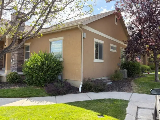 3847 E Cunninghill Dr E, Eagle Mountain, UT 84005 - #3