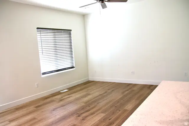884 N Glen Eagle, Tooele, UT 84074 - #3